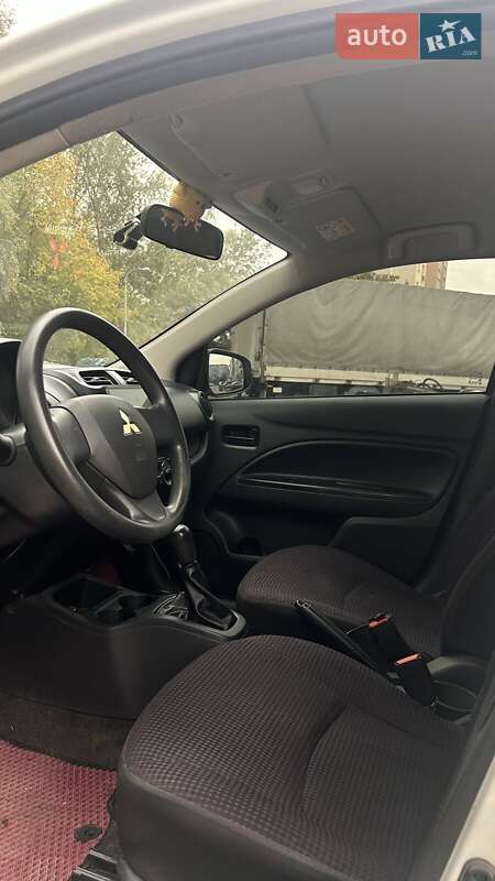 Хетчбек Mitsubishi Space Star 2015 в Сумах