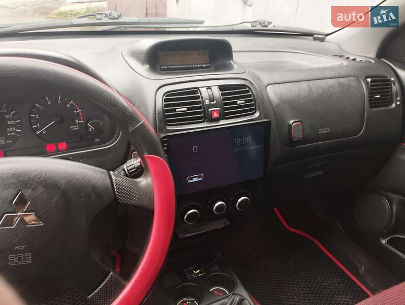 Мінівен Mitsubishi Space Star 2004 в Києві фото 8 Мінівен Mitsubishi Space Star 2004 в Києві