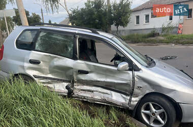 Минивэн Mitsubishi Space Star 2004 в 