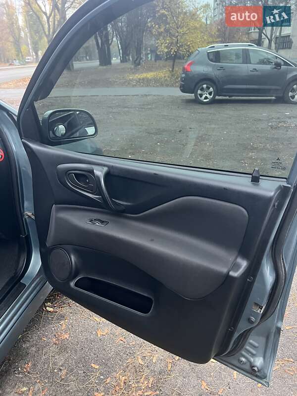 Мінівен Mitsubishi Space Star 2003 в Дніпрі фото 15 Мінівен Mitsubishi Space Star 2003 в Дніпрі