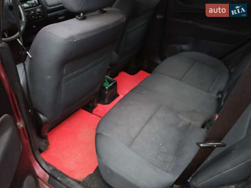 Минивэн Mitsubishi Space Star 2004 в Первомайске