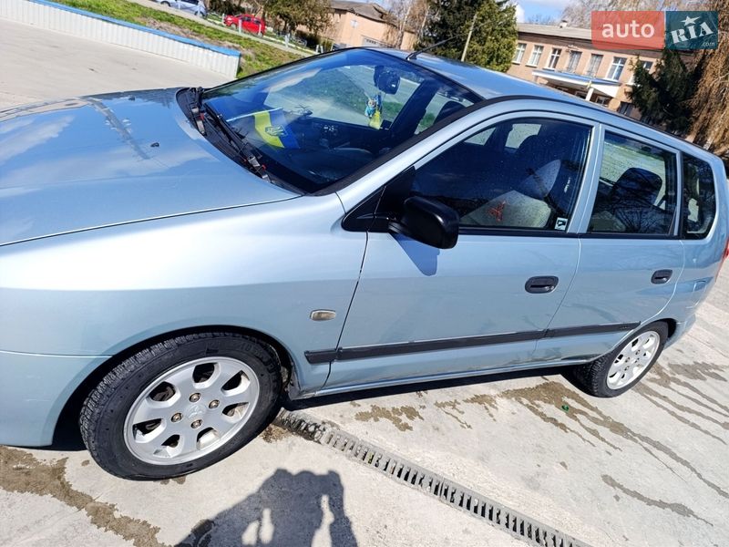 Mitsubishi Space Star 2002