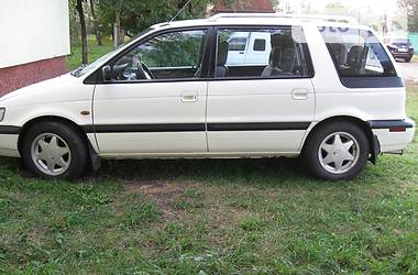 митсубиси спейс вагон 1993 подкапотка. Mitsubishi space wagon дизель 1997.