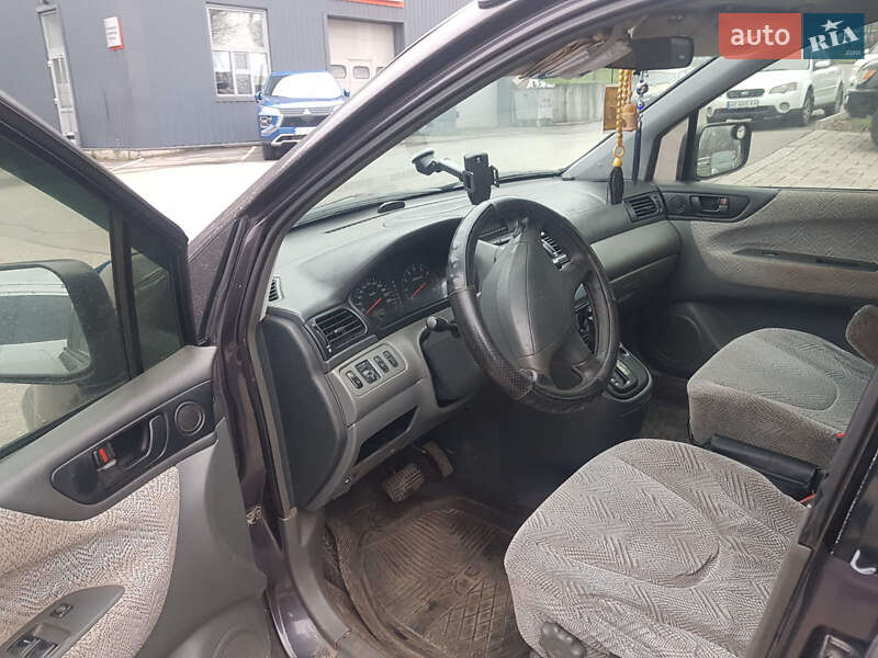 Мінівен Mitsubishi Space Wagon 1999 в Дніпрі