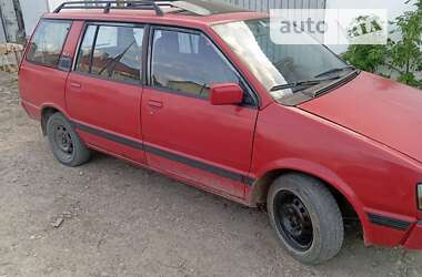 Минивэн Mitsubishi Space Wagon 1988 в Вижнице