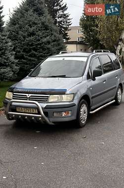 Минивэн Mitsubishi Space Wagon 2002 в 