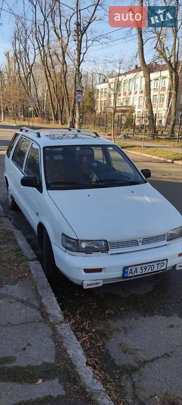 Mitsubishi Space Wagon 1993 Mitsubishi Space Wagon 1993