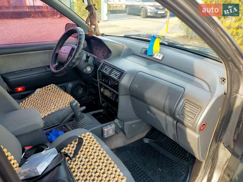 Минивэн Mitsubishi Space Wagon 1997 в Виннице