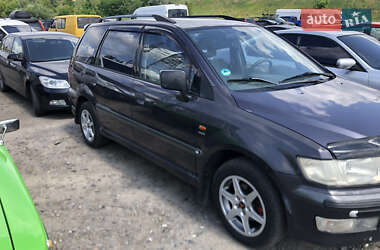 Минивэн Mitsubishi Space Wagon 1999 в 