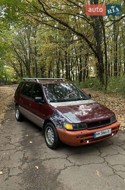 Мінівен Mitsubishi Space Wagon 1993 в  фото 2 Мінівен Mitsubishi Space Wagon 1993 в