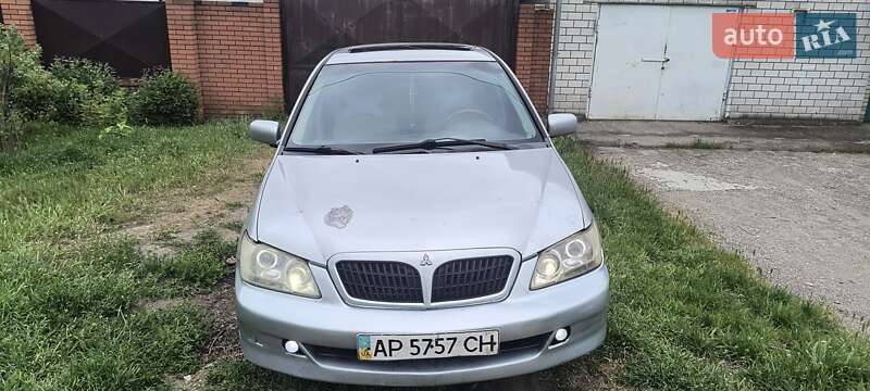 Mitsubishi Virage 2004 Mitsubishi Virage 2004