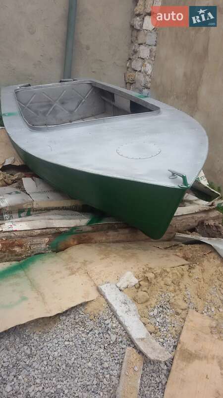 Човен МКМ Херсонка 1990 в Одесі