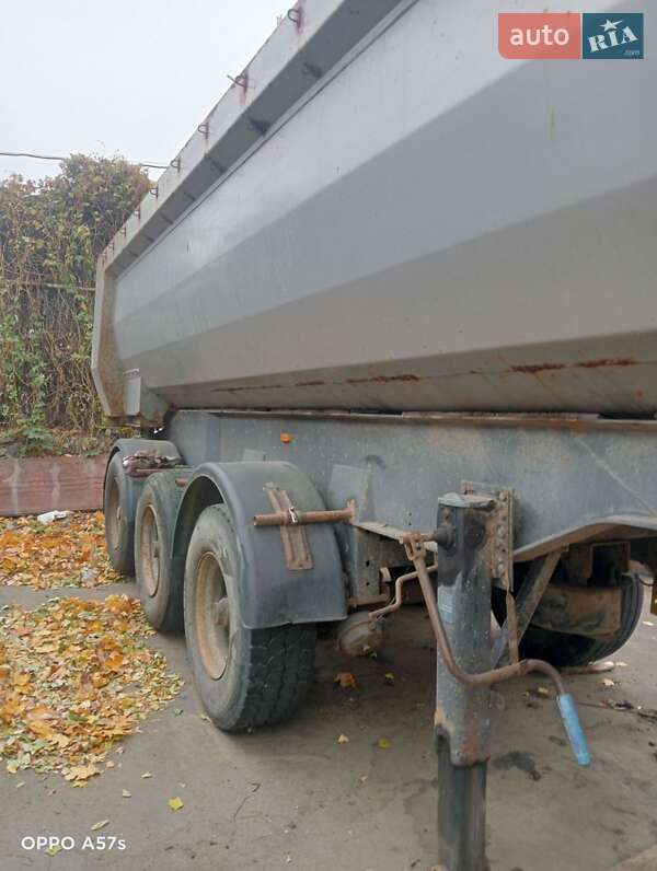 Самоскид напівпричіп Moeslein SMR-3 2006 в Кременчуці