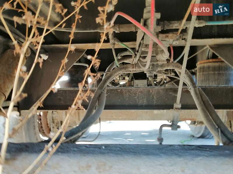 Самоскид напівпричіп Moeslein SMR-3 2006 в Кременчуці