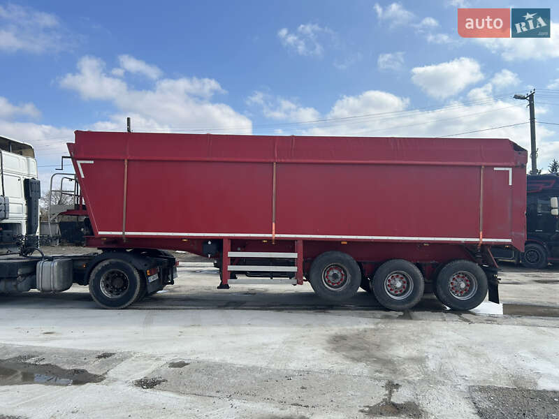 Зерновоз - напівпричіп MOL MOL 1997 в Вузловому