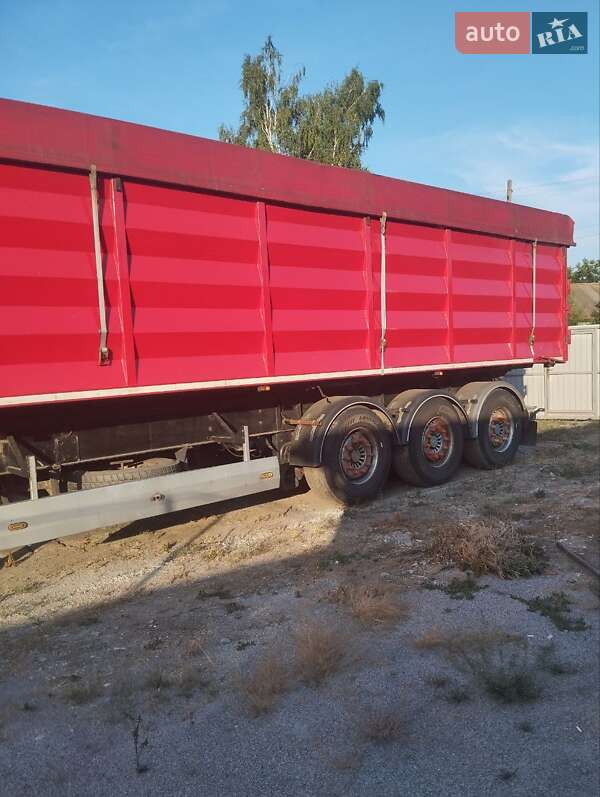 Зерновоз - полуприцеп Montracon SMR 2004 в Новой Басане фото Зерновоз - полуприцеп Montracon SMR 2004 в Новой Басане