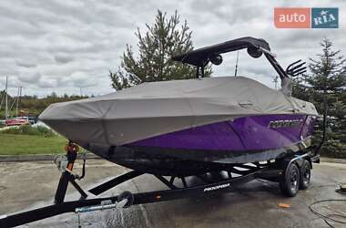 Катер Moomba Max 2024 в Львове