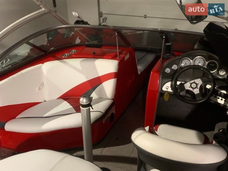 Катер Moomba Mobius 2007 в Черкасах фото 12 Катер Moomba Mobius 2007 в Черкасах