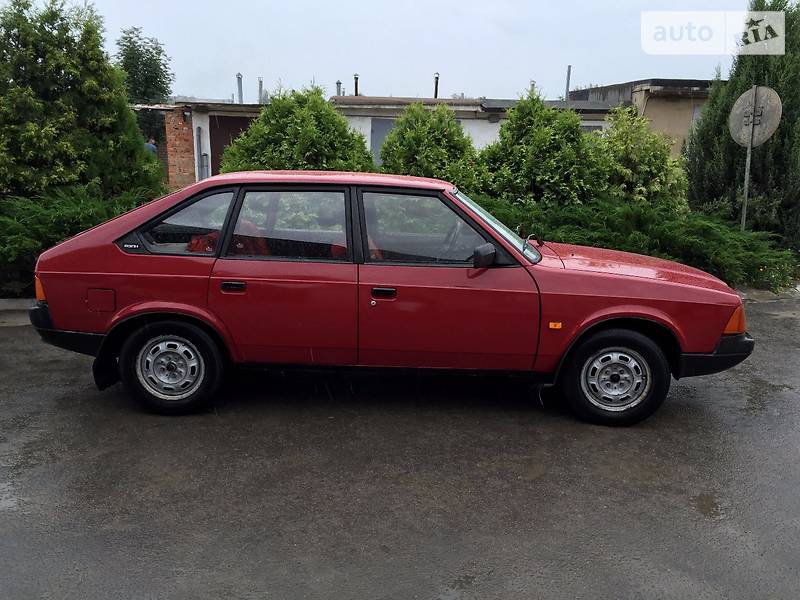 Хэтчбек Москвич/АЗЛК 2141 1992 в Хмельницком фото 5 Хэтчбек Москвич/АЗЛК 2141 1992 в Хмельницком