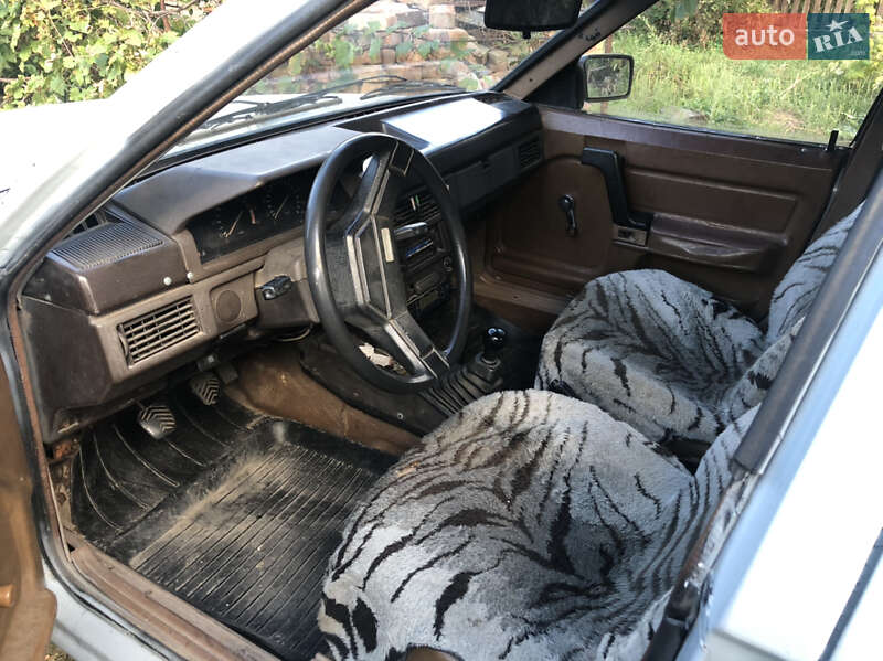 Хэтчбек Москвич/АЗЛК 2141 1990 в Полтаве