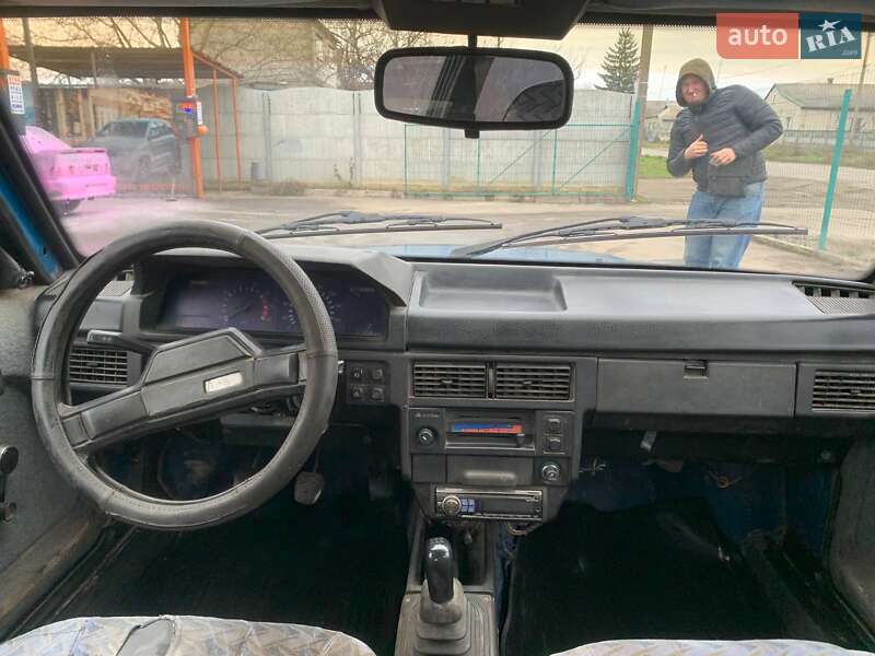 Хетчбек Москвич/АЗЛК 2141 1993 в П'ятихатках