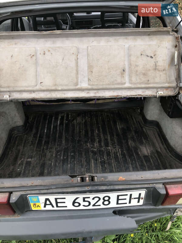 Хэтчбек Москвич/АЗЛК 2141 1991 в Ратным фото 2 Хэтчбек Москвич/АЗЛК 2141 1991 в Ратным