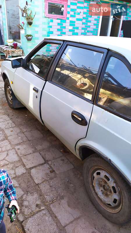 Хэтчбек Москвич/АЗЛК 2141 1989 в Виннице фото 8 Хэтчбек Москвич/АЗЛК 2141 1989 в Виннице