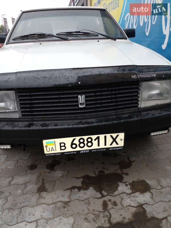 Хетчбек Москвич/АЗЛК 2141 1992 в Полтаві