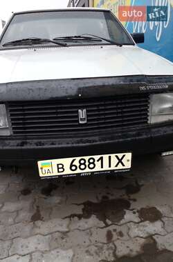 Хэтчбек Москвич/АЗЛК 2141 1992 в 