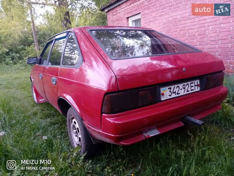 Лифтбек Москвич/АЗЛК 2141 1991 в Опошне