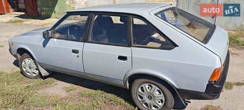 Хетчбек Москвич/АЗЛК 2141 1990 в Кропивницькому