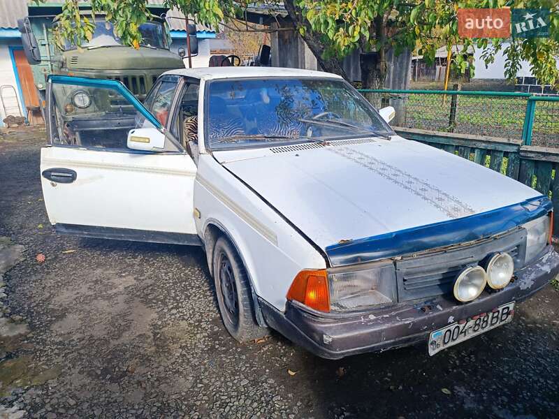 Лифтбек Москвич/АЗЛК 2141 1992 в 