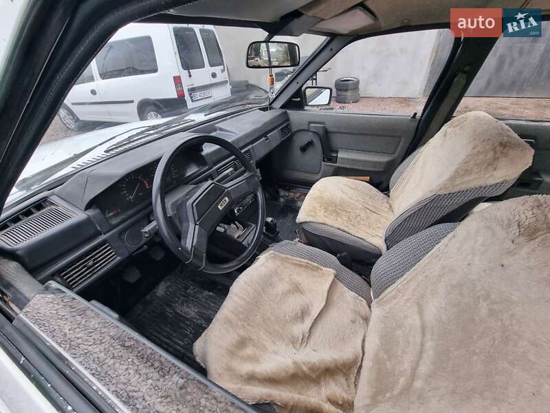 Хэтчбек Москвич/АЗЛК 2141 1992 в Кременце