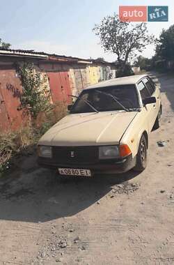 Хэтчбек Москвич/АЗЛК 2141 1990 в Кропивницком