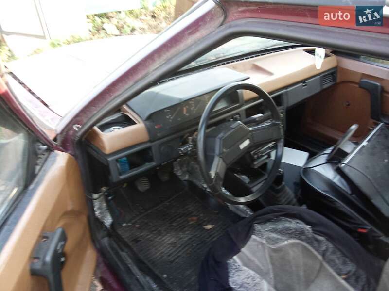 Хэтчбек Москвич/АЗЛК 2141 1987 в Чернигове фото 2 Хэтчбек Москвич/АЗЛК 2141 1987 в Чернигове