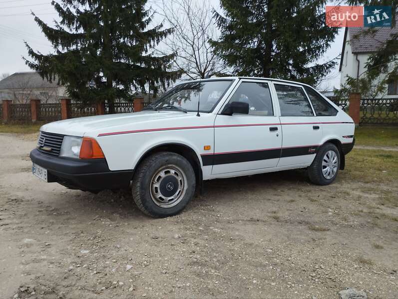 Хэтчбек Москвич/АЗЛК 2141 1992 в Кременце