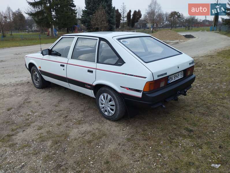 Хэтчбек Москвич/АЗЛК 2141 1992 в Кременце