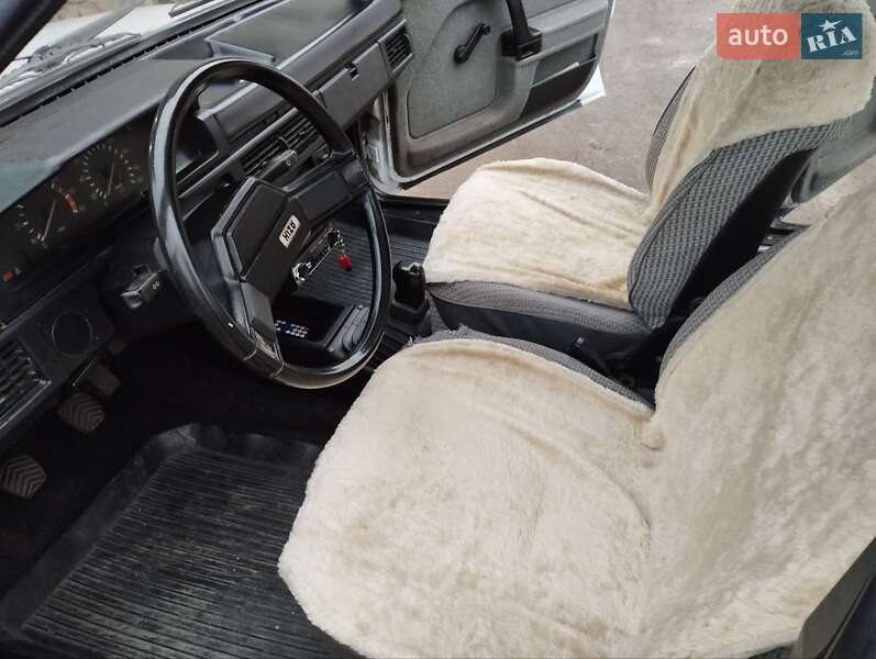 Хэтчбек Москвич/АЗЛК 2141 1992 в Кременце