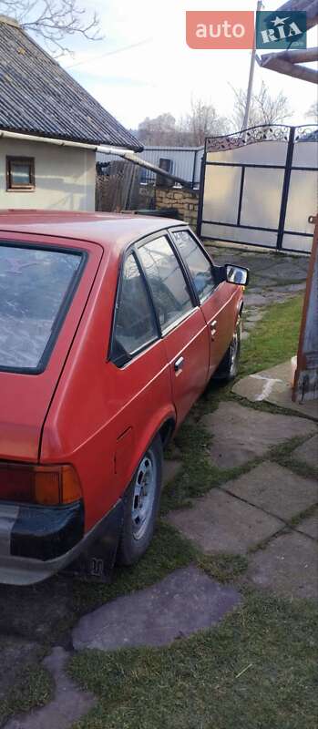Хэтчбек Москвич/АЗЛК 2141 1990 в Городенке фото 2 Хэтчбек Москвич/АЗЛК 2141 1990 в Городенке