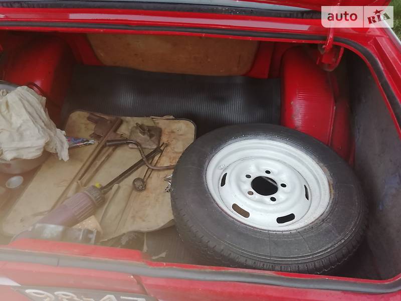 Седан Москвич/АЗЛК 412 1982 в Надворной