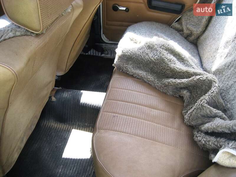 Седан Москвич/АЗЛК 412 1989 в Черкасах фото 9 Седан Москвич/АЗЛК 412 1989 в Черкасах