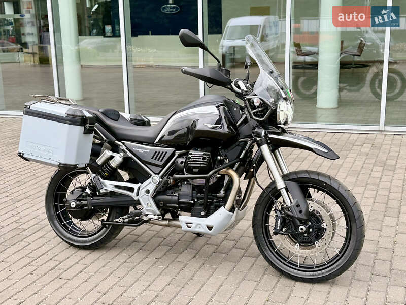 Moto Guzzi V85TT 2023