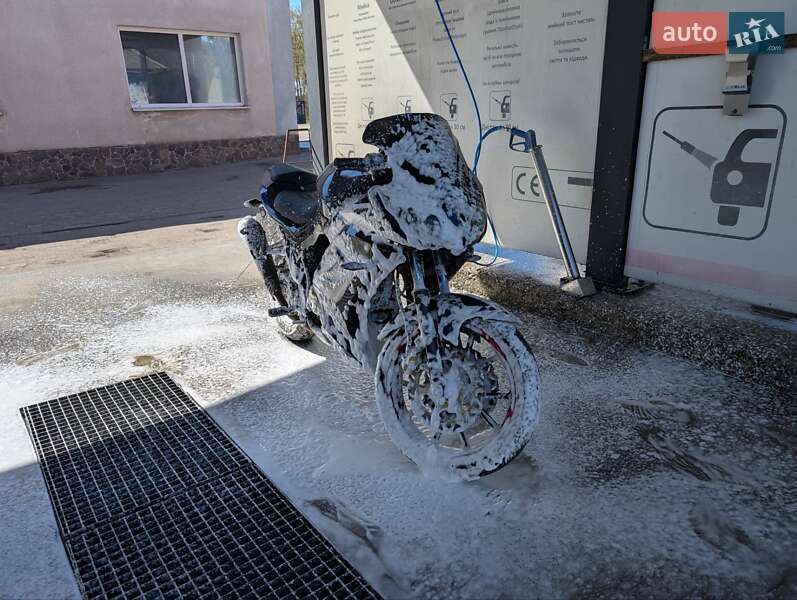 Спортбайк Musstang MT 200-10 2014 в Стрию