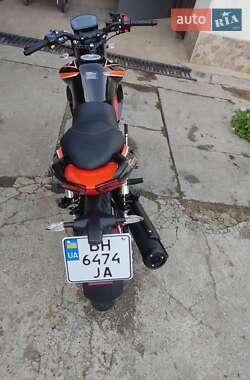 Мотоцикл Без обтікачів (Naked bike) Musstang XTREET 250 2023 в 