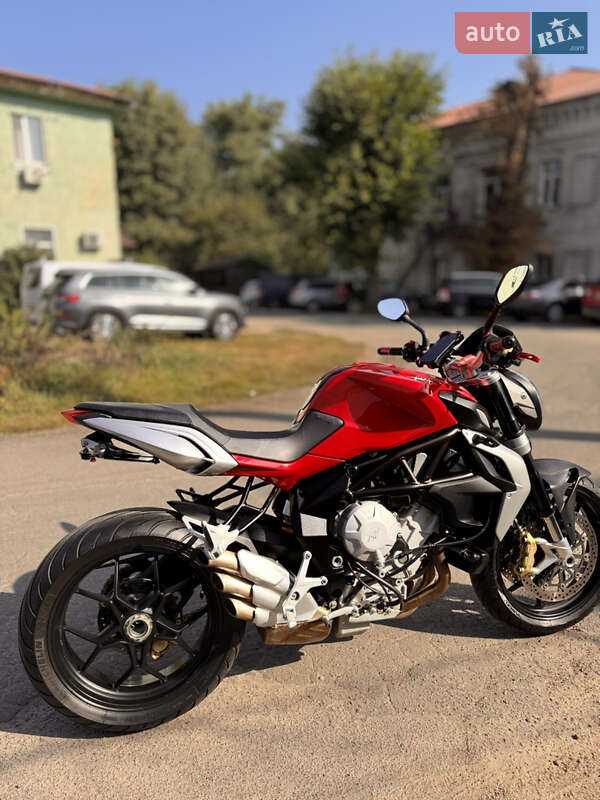 Мотоцикл Без обтекателей (Naked bike) Mv agusta Brutale 2013 в Киеве