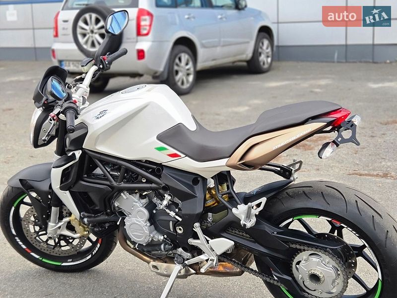 Мотоцикл Без обтекателей (Naked bike) Mv agusta Brutale 2013 в Киеве