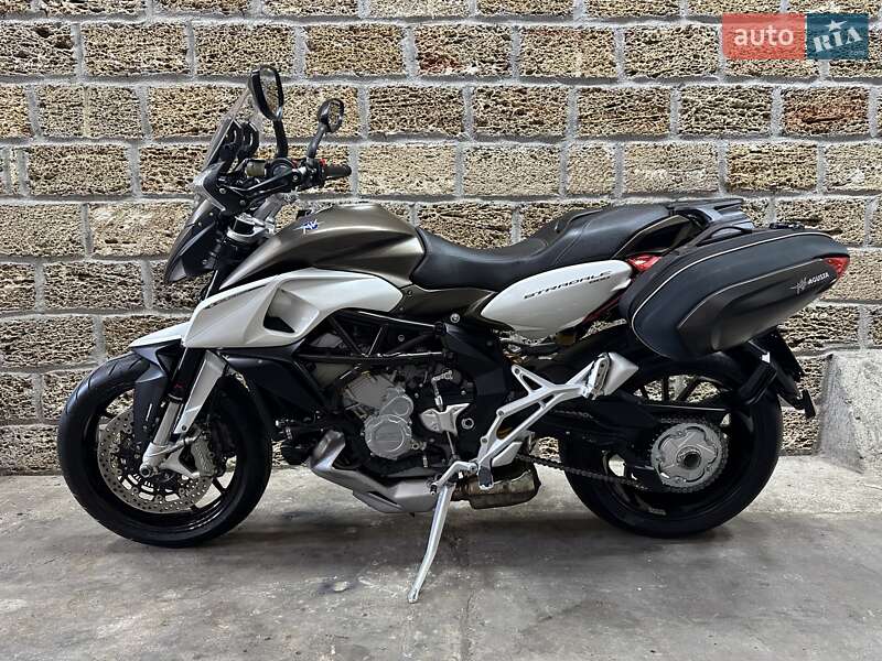 Мотоцикл Без обтекателей (Naked bike) Mv agusta Stradale 800 2015 в Одессе