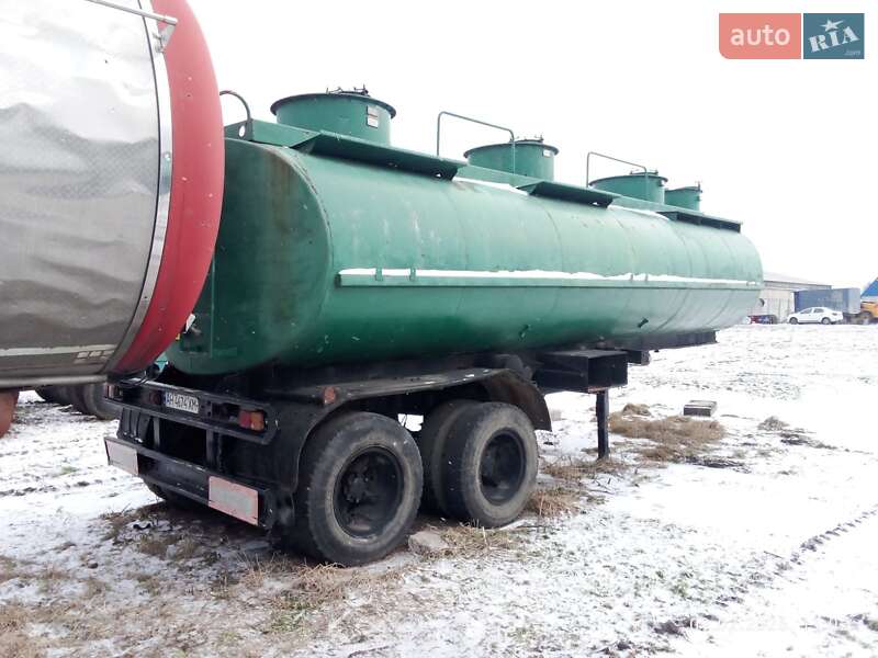 Цистерна полуприцеп Нефаз 9674 2002 в Днепре