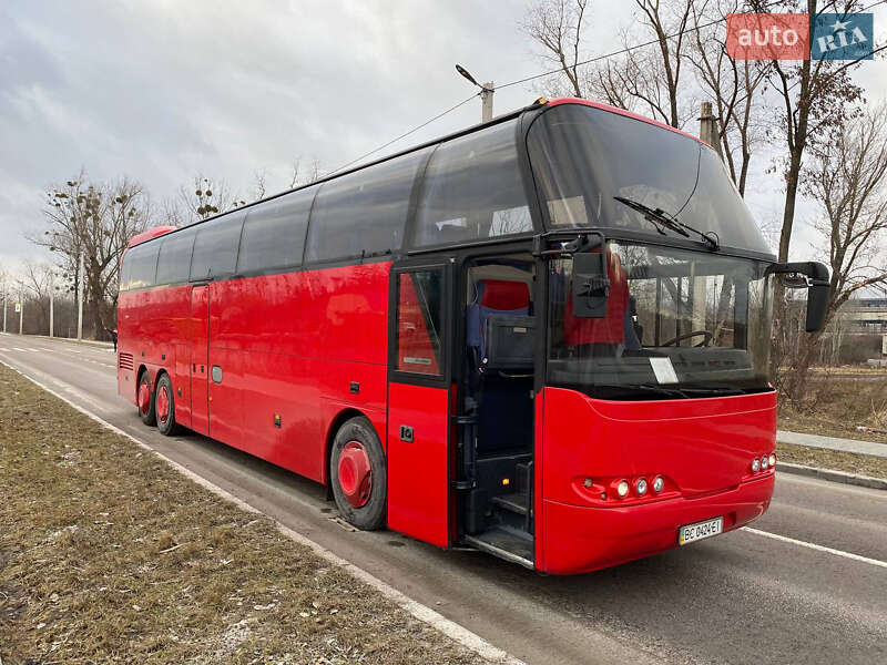Туристичний / Міжміський автобус Neoplan N 1116 2005 в 