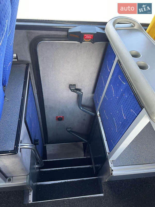 Туристичний / Міжміський автобус Neoplan N 1116 2003 в Львові